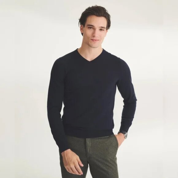 NAADAM Cashmere V-Neck Men's Sweater (Navy) - Picture 2 of 15